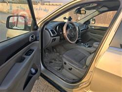 جیپ گراند شیرۆکی